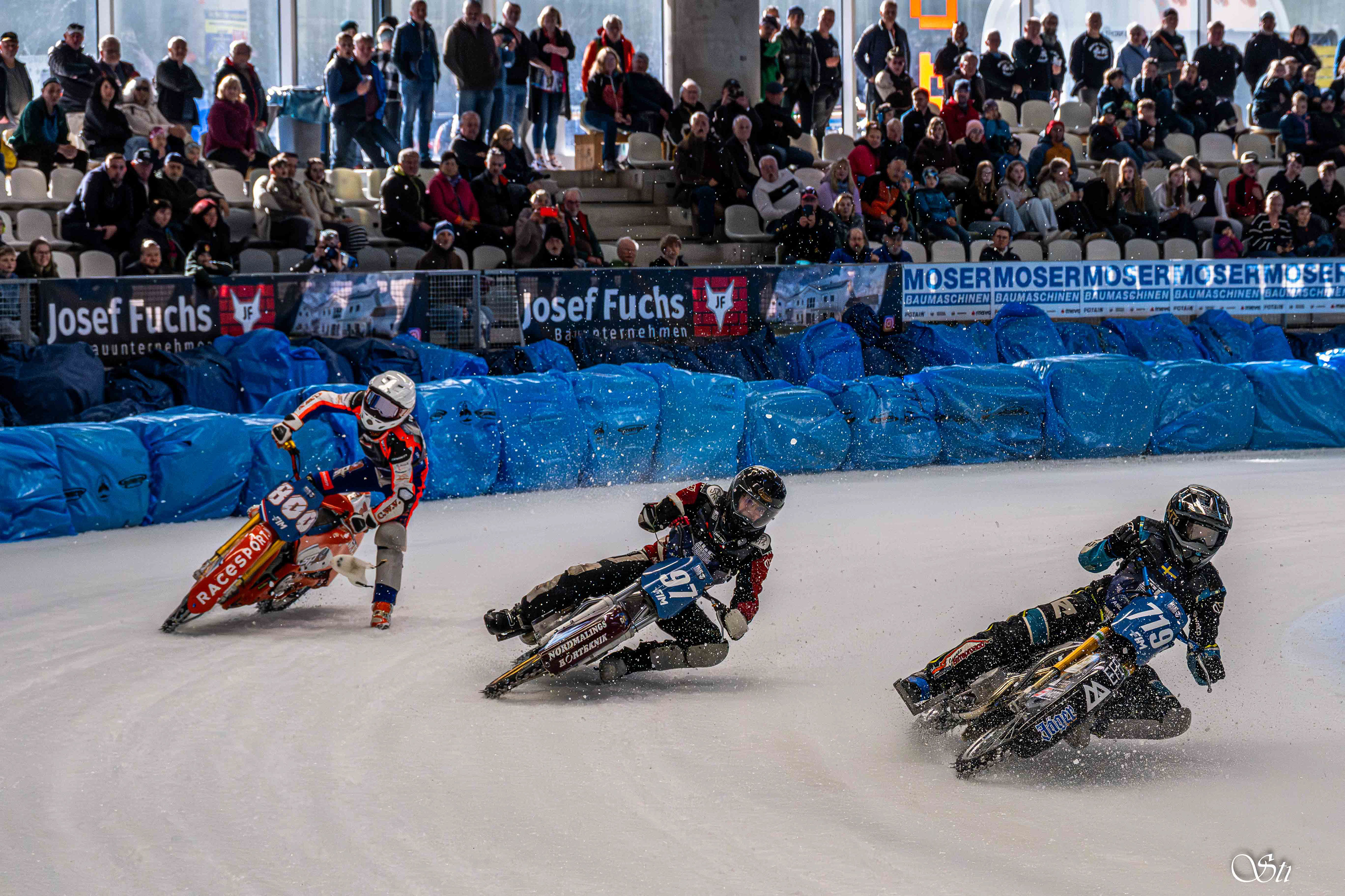Eisspeedway-Rodeo von Jasper Iwema