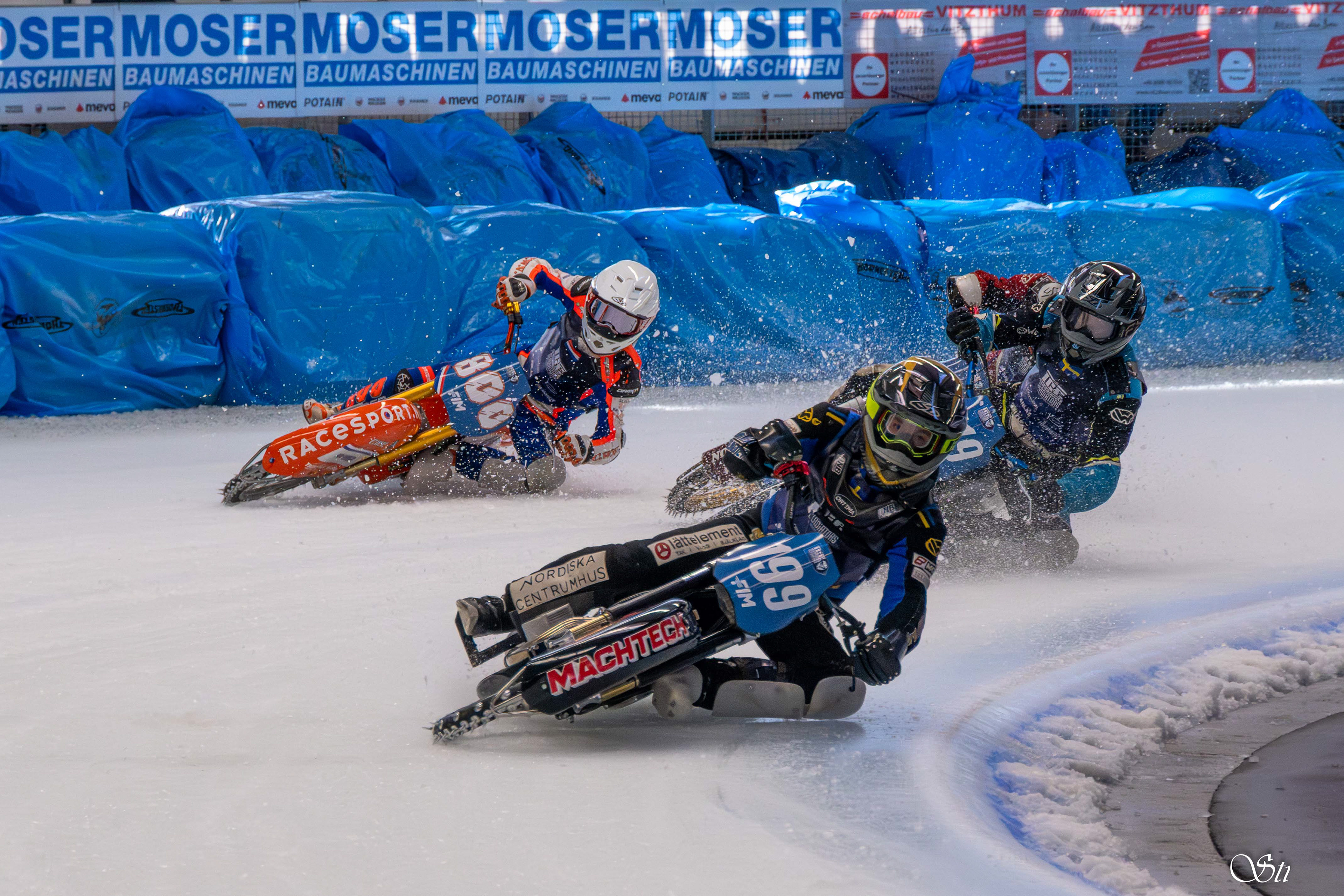 Eisspeedway-Rodeo von Jasper Iwema