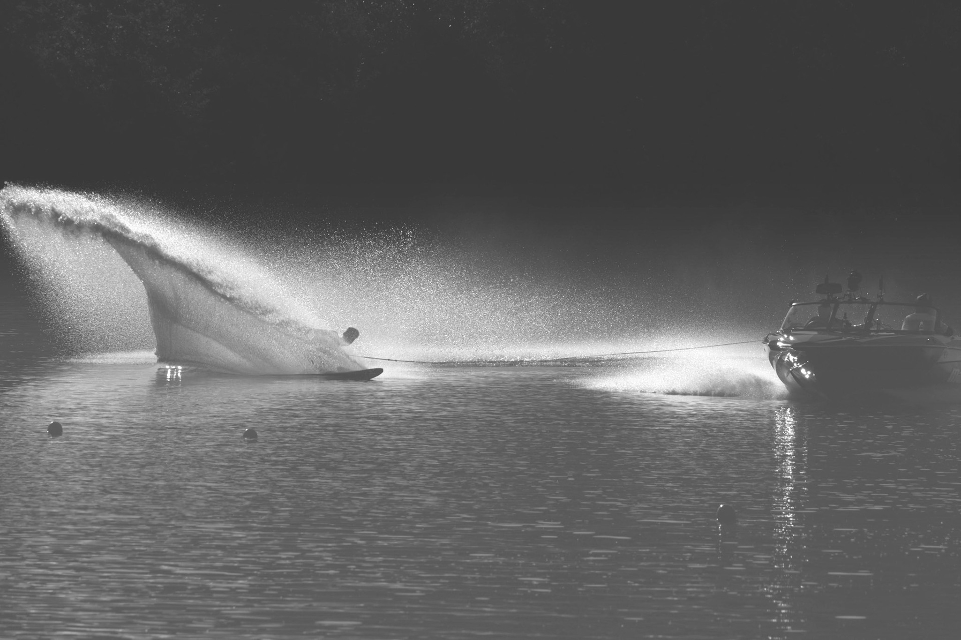 Franz Hebenstreit "Wasserschi im Gegenlicht"