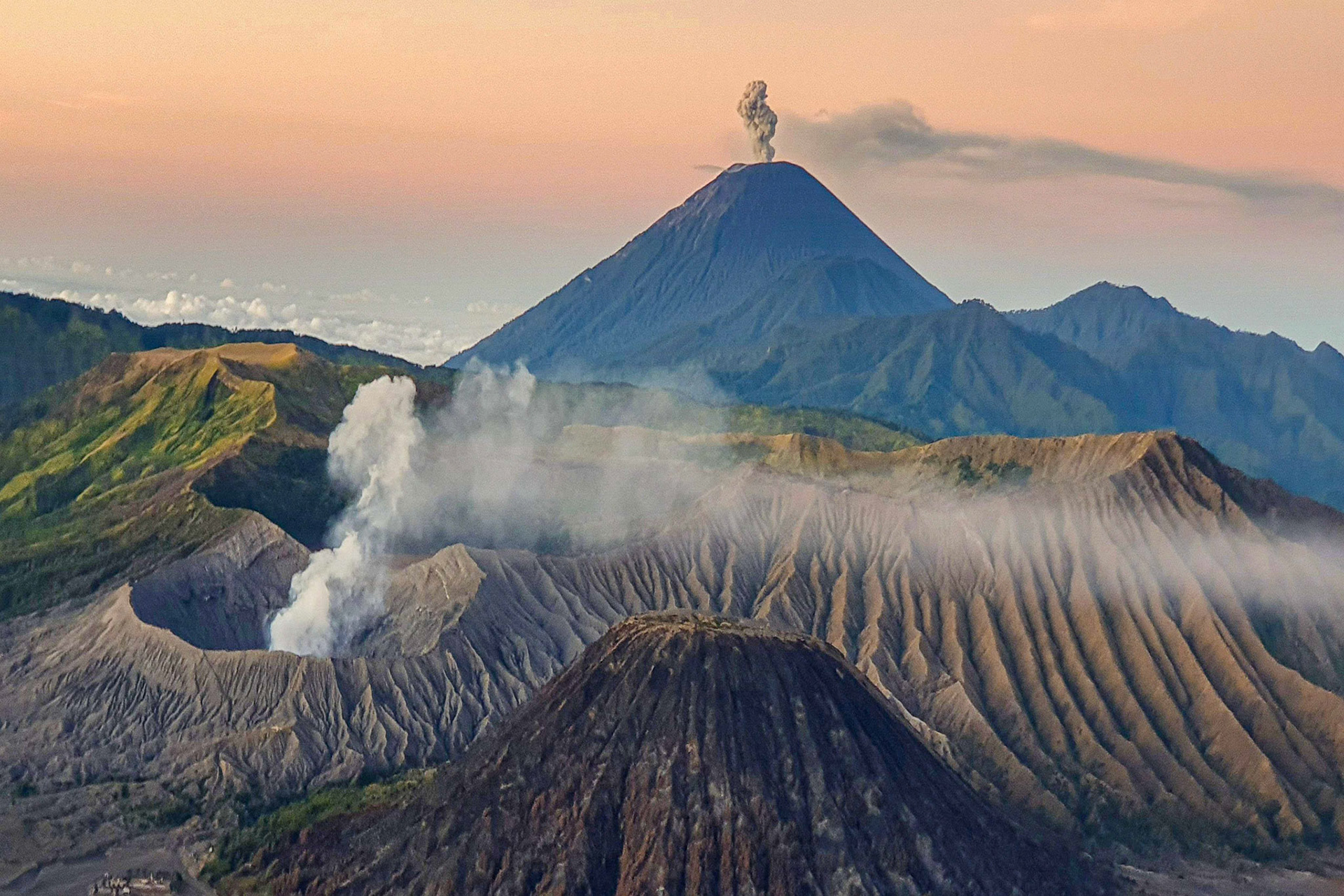 Franz Hebenstreit "Vulkanausbruch"