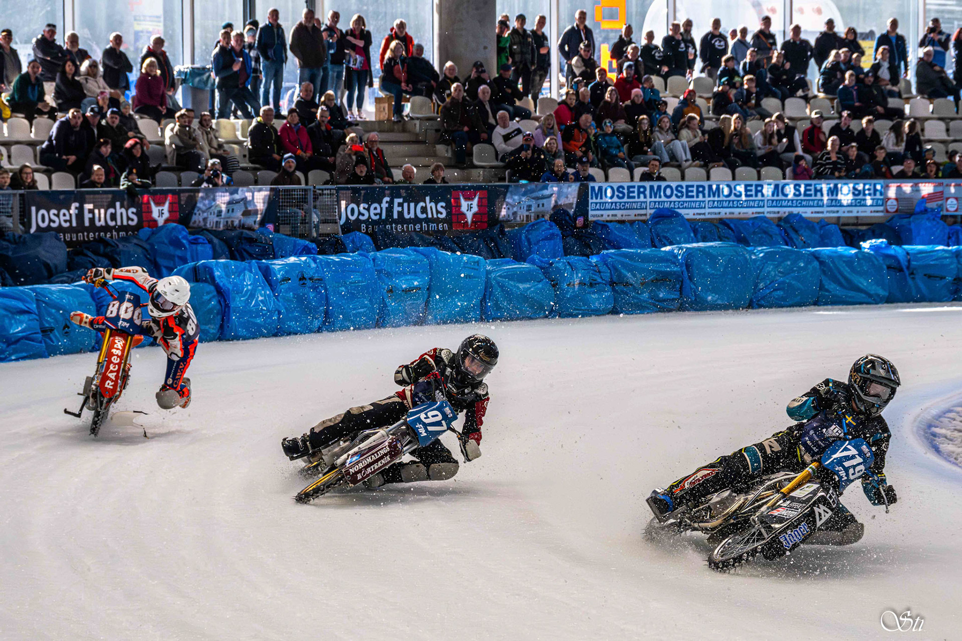 Eisspeedway-Rodeo von Jasper Iwema