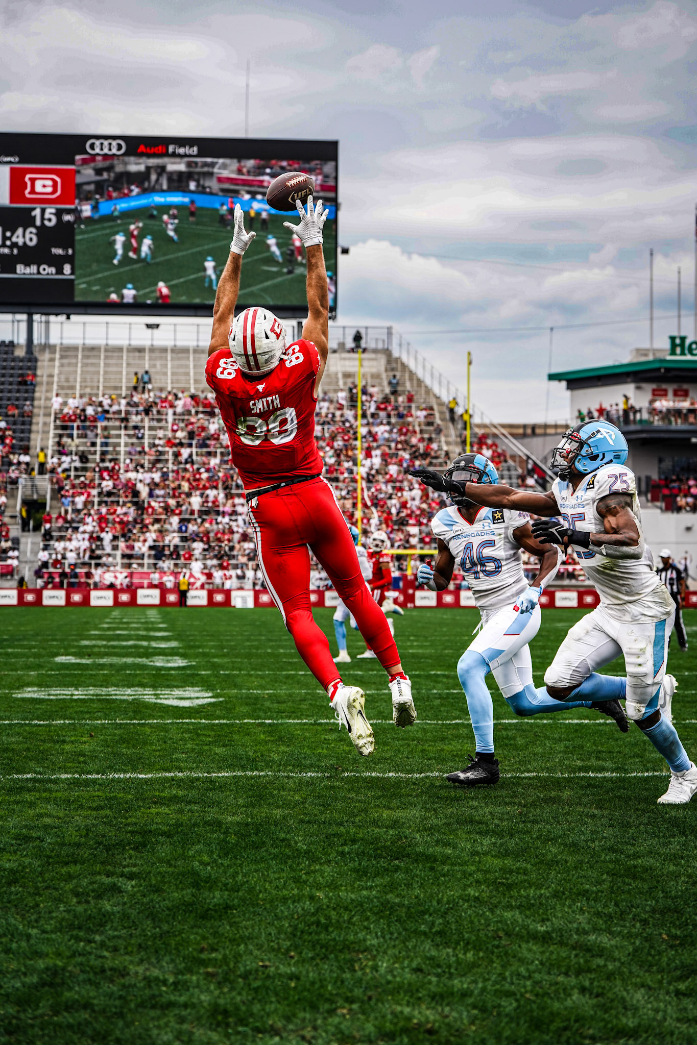 DC Defenders - Football