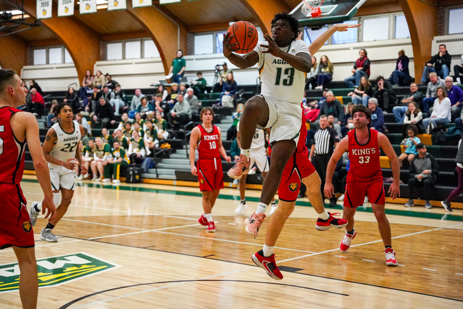 Del Val - Basketball