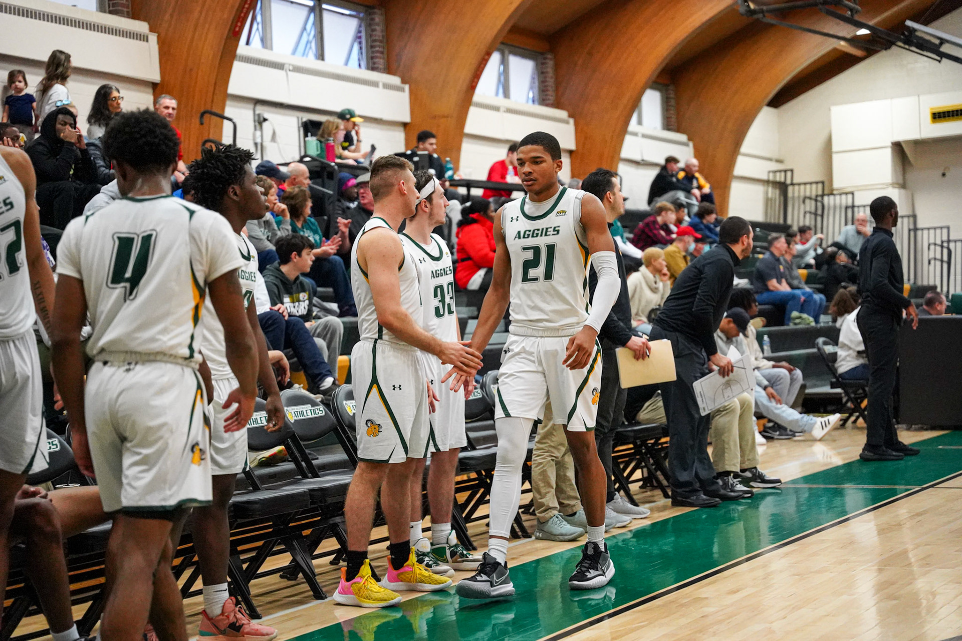 Del Val - Basketball