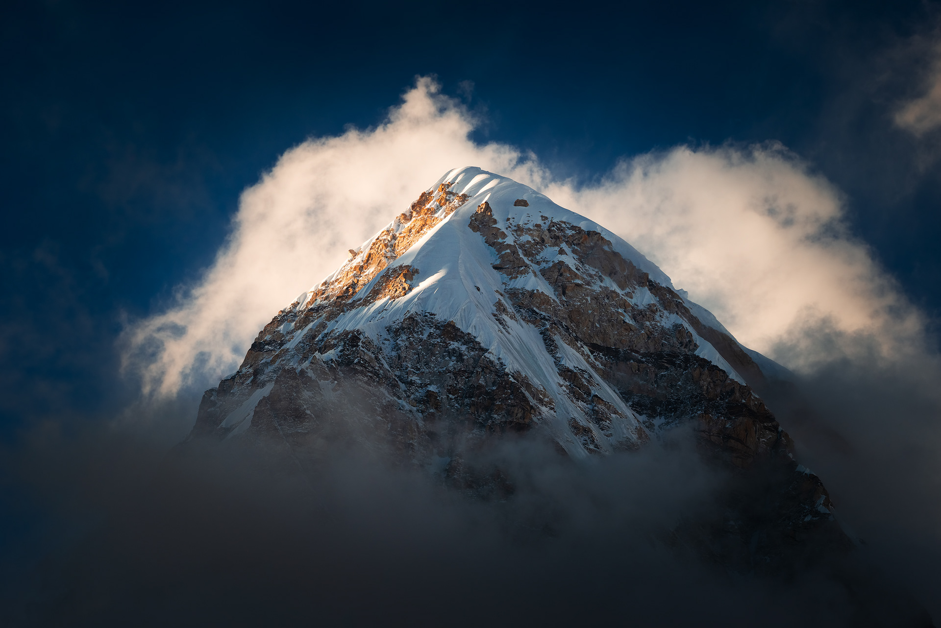 Pumori