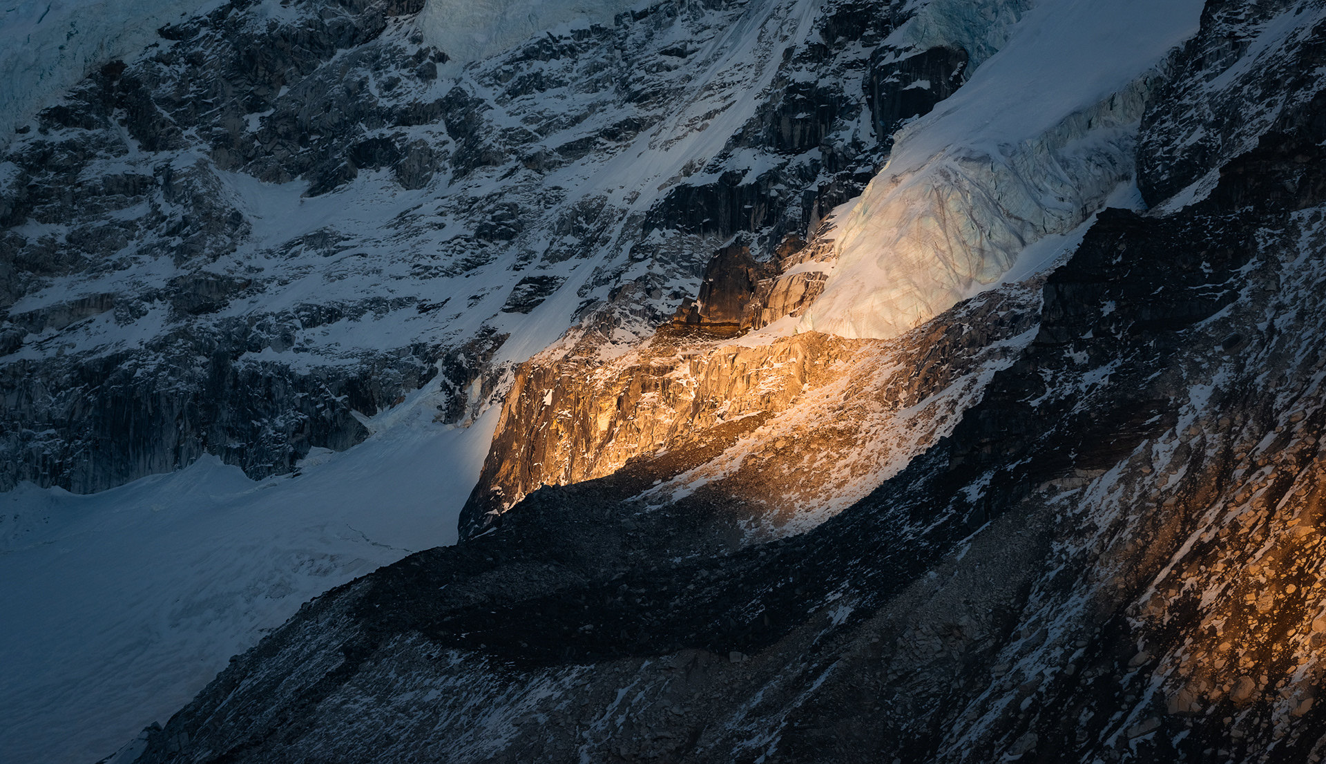 Spotlight on lower flanks of Nuptse