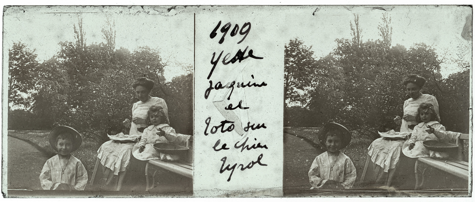 2073_ France-Lille-Esquermes - 1909 - "1909 Yette Jacquine et Totot sur le chien Tyrol"