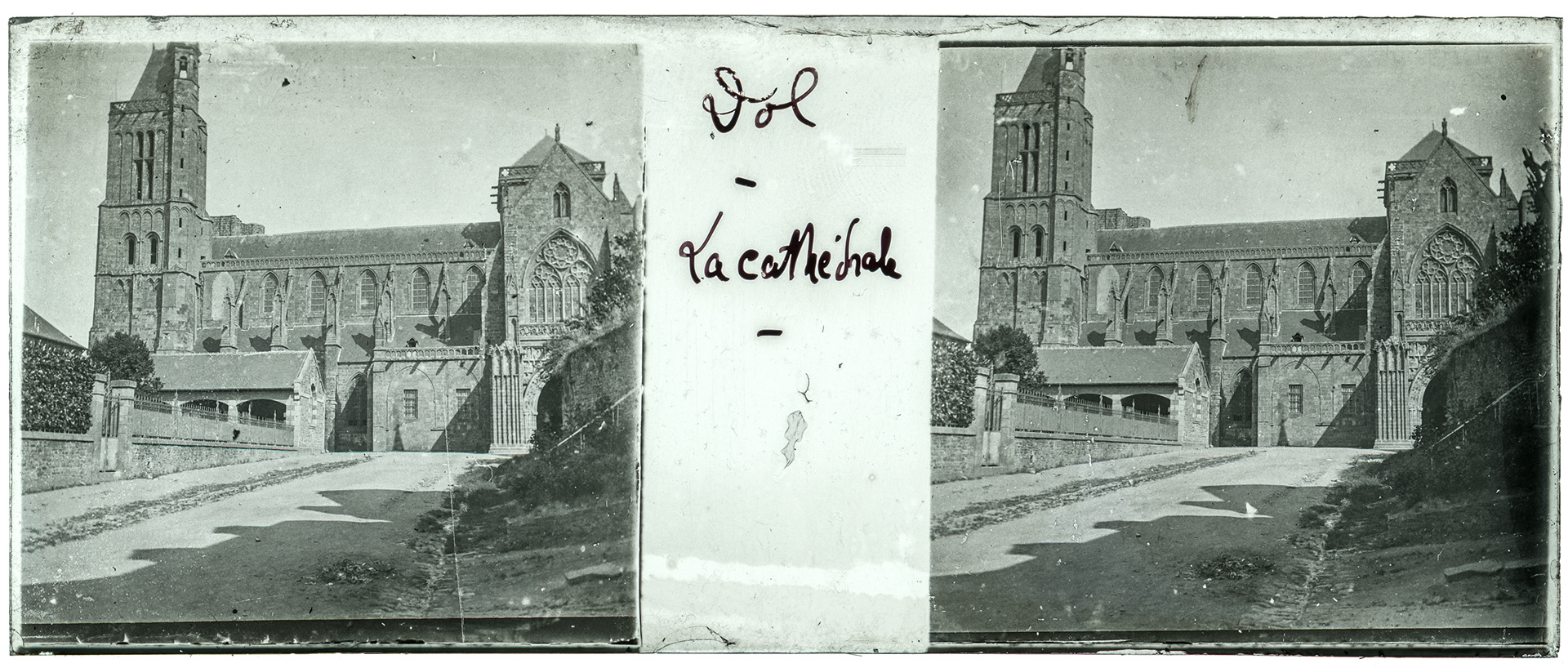 1157_ France-Dol-de-Bretagne Cathédrale Saint-Samson - "Dol - La cathédrale"