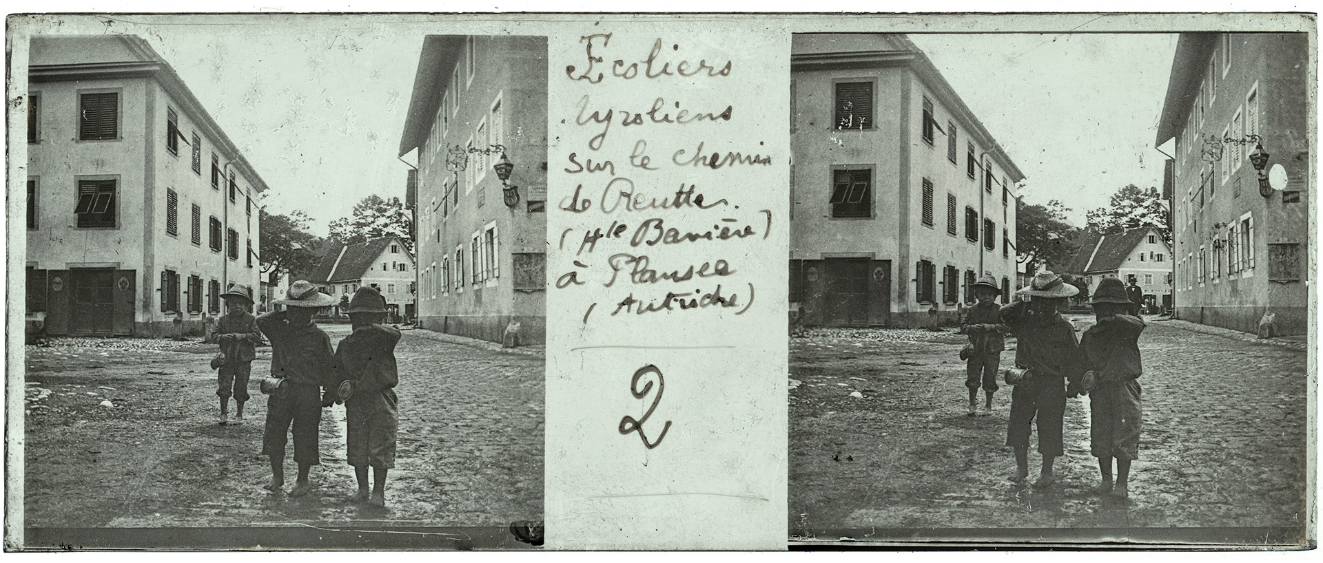 2149_ Autriche-Reutte - 1902 - "Ecoliers tyroliens sur le chemin de Reutte ( Haute Bavière) à Plansee (Autriche) - 2"