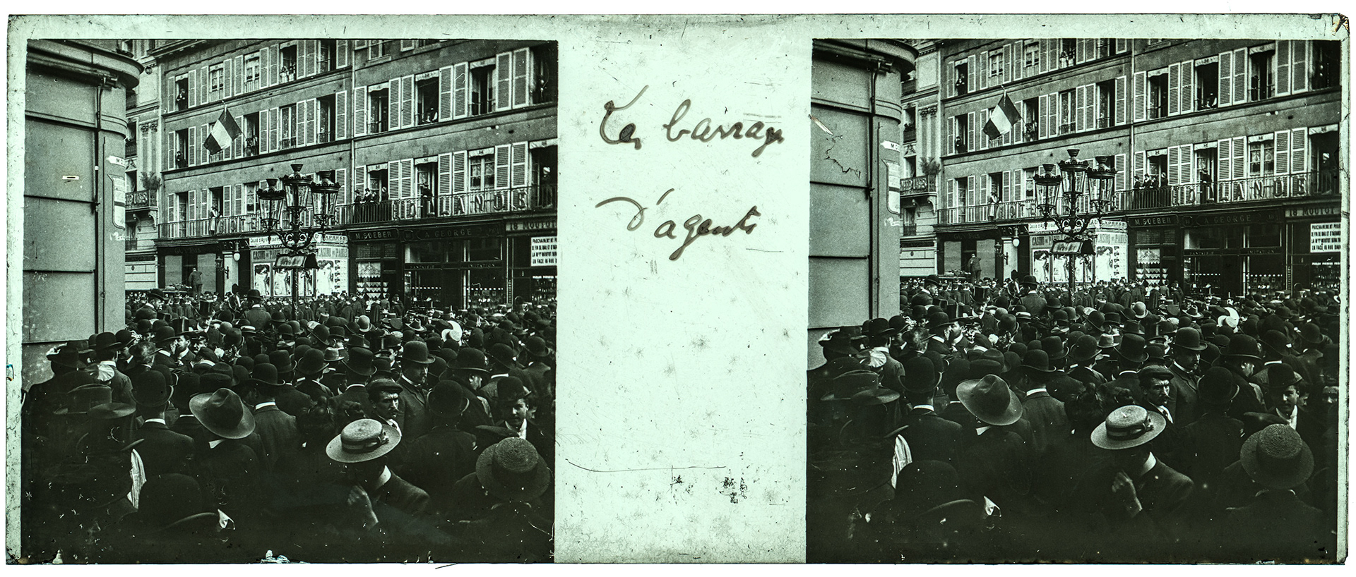0465_ France-Paris rue de la Paix - 13 octobre 1902 - "Les barrages d'agents" - Les généraux Boers à Paris - Botha, Delarey et Dewet au balcon de l'hôtel de Hollande