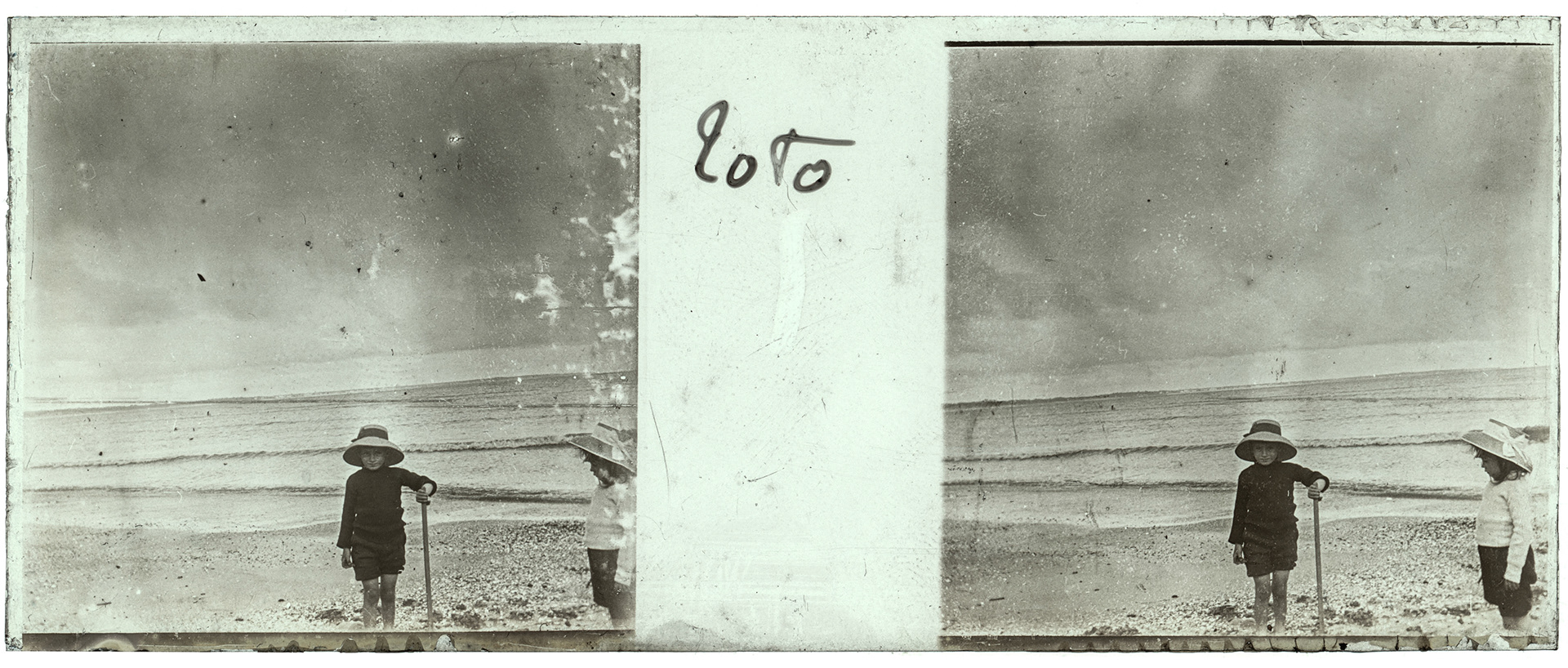 1827_ France-Le Pouliguen plage benoit - "Toto"