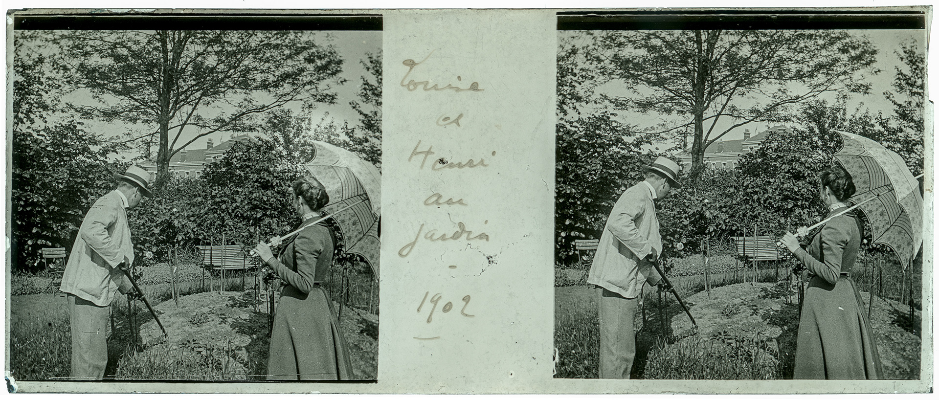1239_ 1902 - "Louise et Henri au Jardin - 1902"