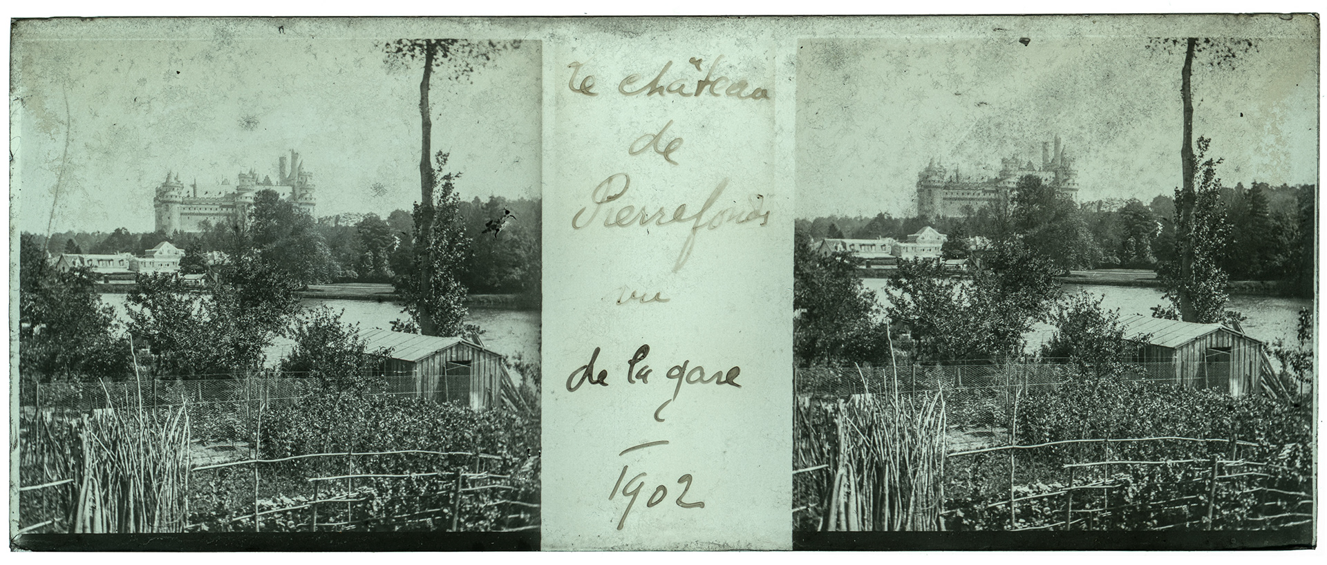 1287_ France-Pierrefonds 1 allée des Tilleuls - 1902 - "Le château de Pierrefonds vu de la gare - 1902"