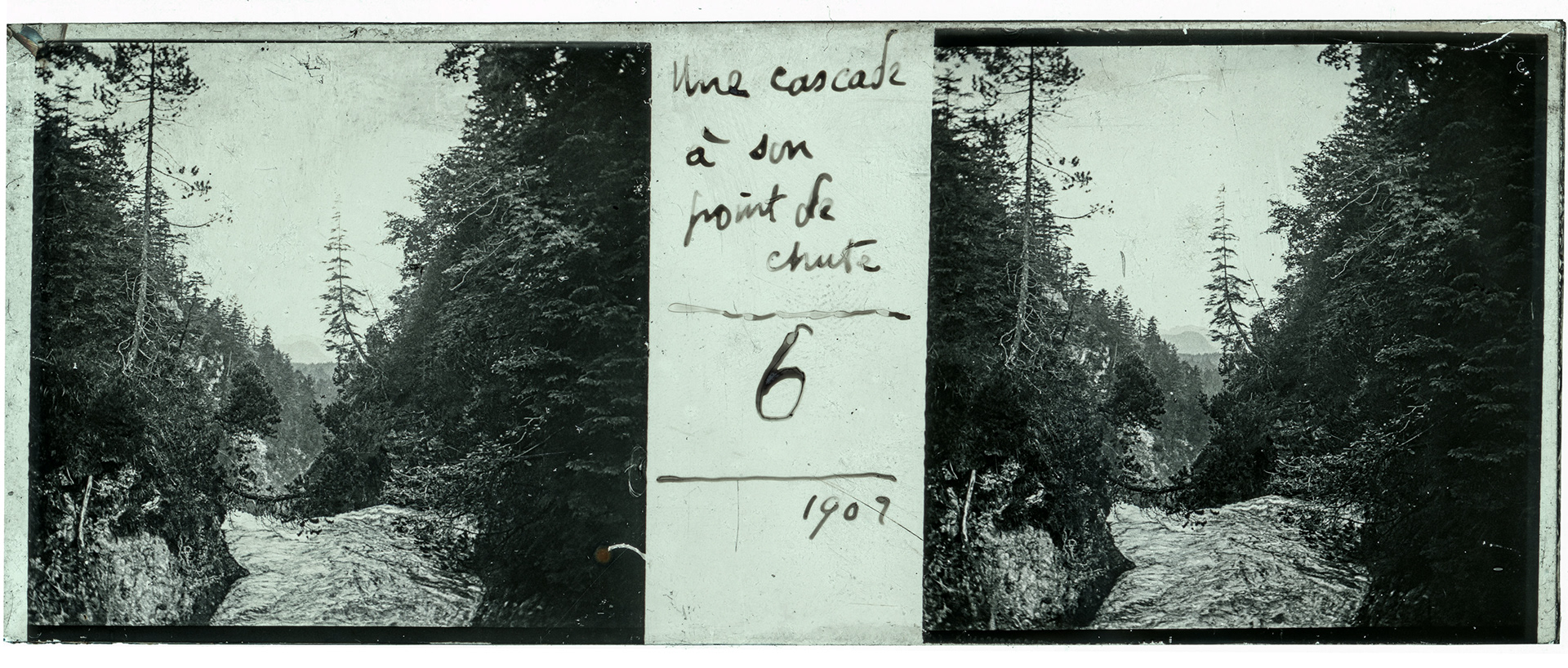 1455_ 1902 - "Une cascade à son point de chute - 6 - 1902"