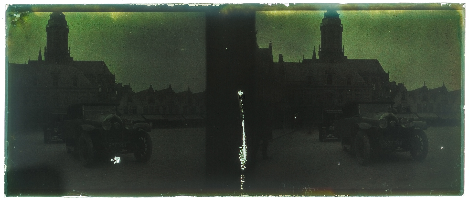 1429_ Belgique-Veurne grote markt