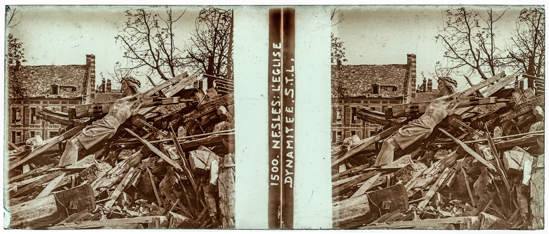 1252_ France-Seringes-et-Nesles - "1500 Nesles : L'Eglise dynamitée S.T.L"