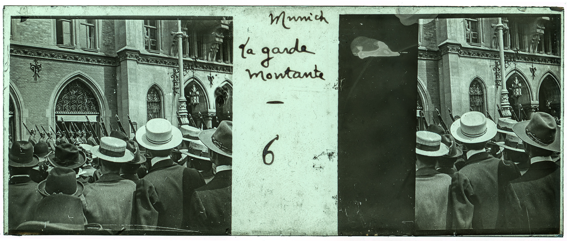 0557_ Allemagne-Munich - "Munich La garde montante"