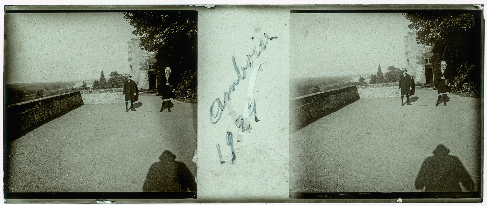 0623_ France-Amboise Chateau d'Amboise - 1924 - "Amboise 1924"