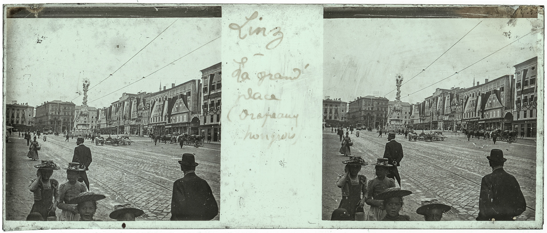 2143_ Autriche-Linz Hauptplatz - 1902 - "Linz - La grande place (Drapeaux hongrois)"