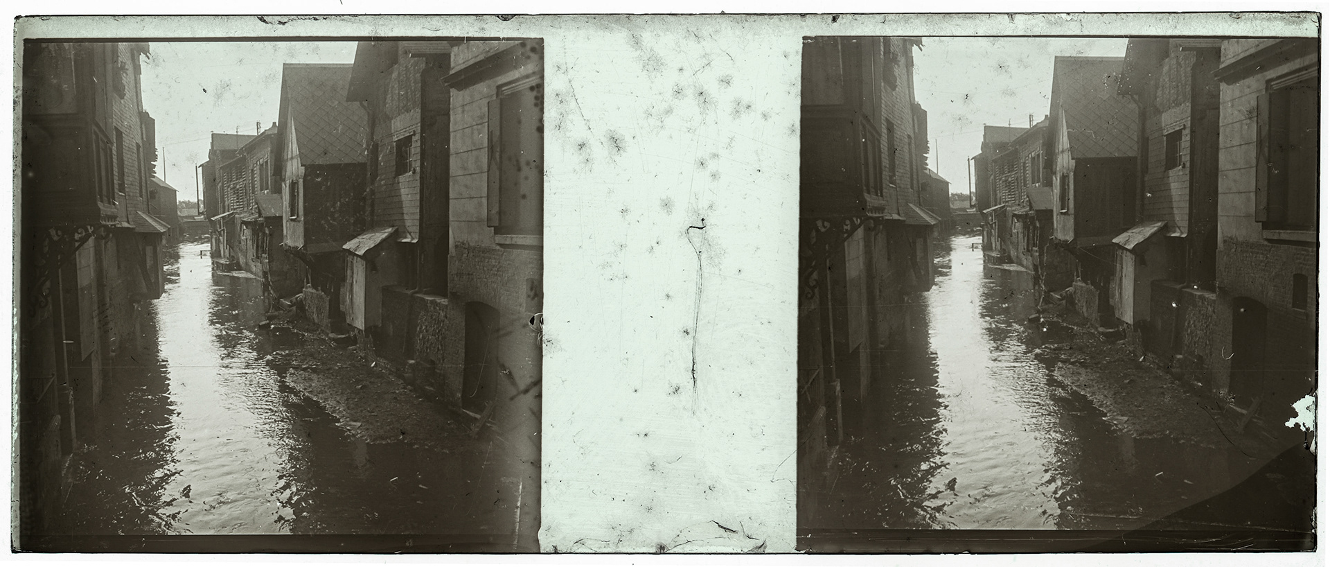 1695_ France-Pont-Audemer rue Thier - Pont-Audemer - La risle  - rue Thiers