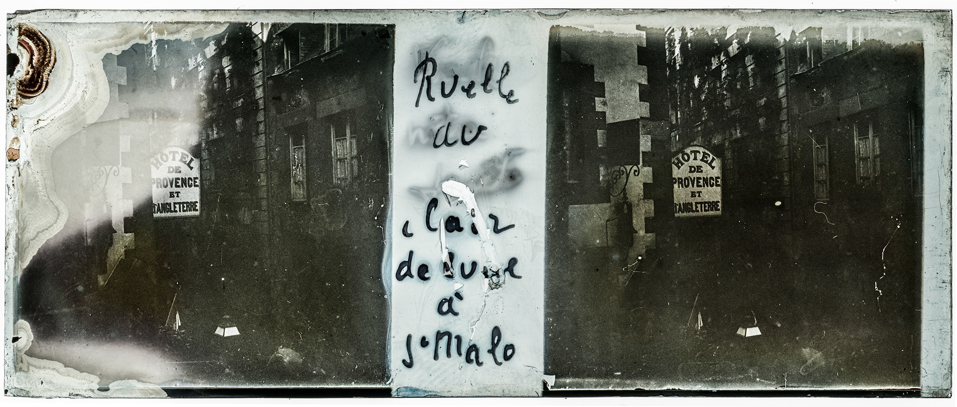 0082_ France-Saint-Malo - "Ruelle au clair de Lune à Saint-malo"