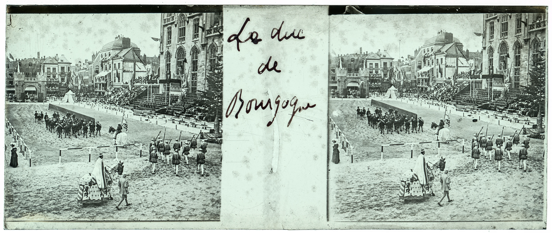 0850_ Belgique-Bruges Grand Place - "Le duc de Bourgogne"