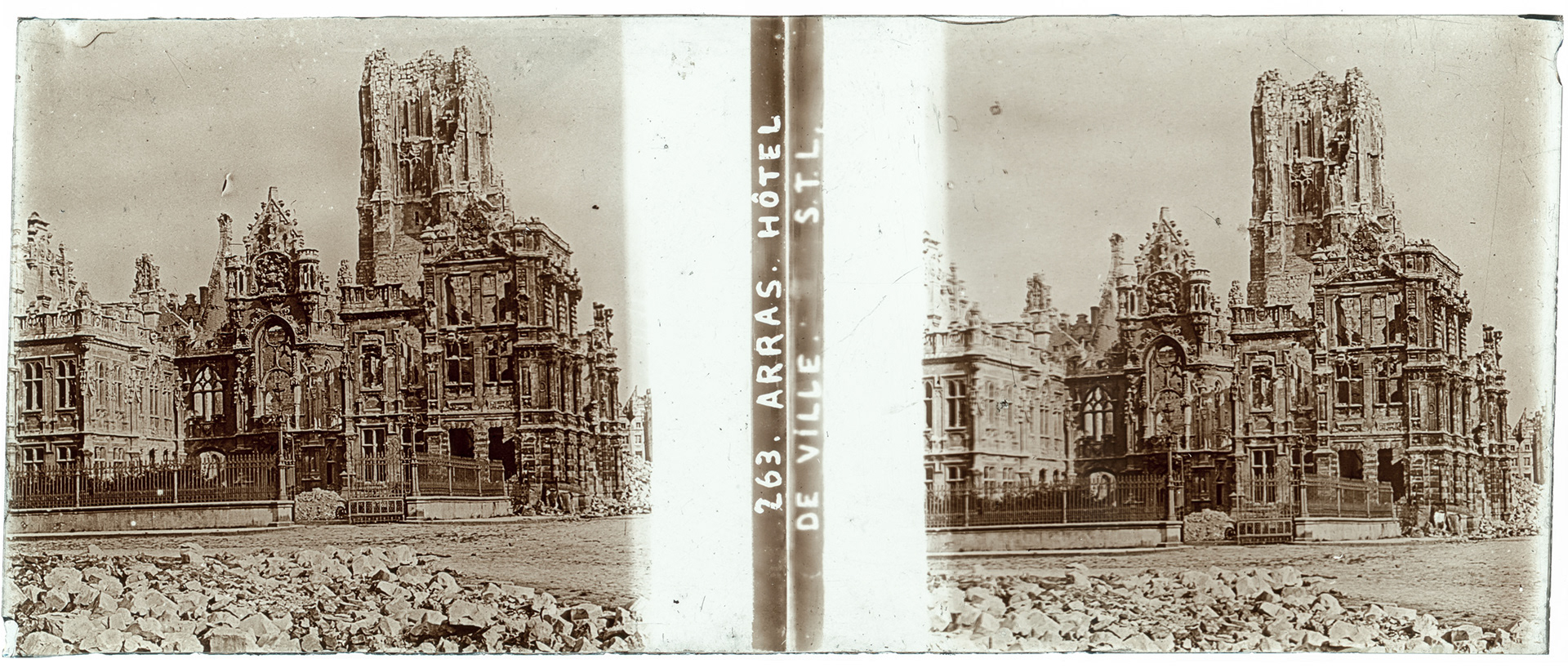 1507_ France-Arras 2 rue Jacques Le Caron - "163 - Arras Hôtel de Ville - S.T.L."