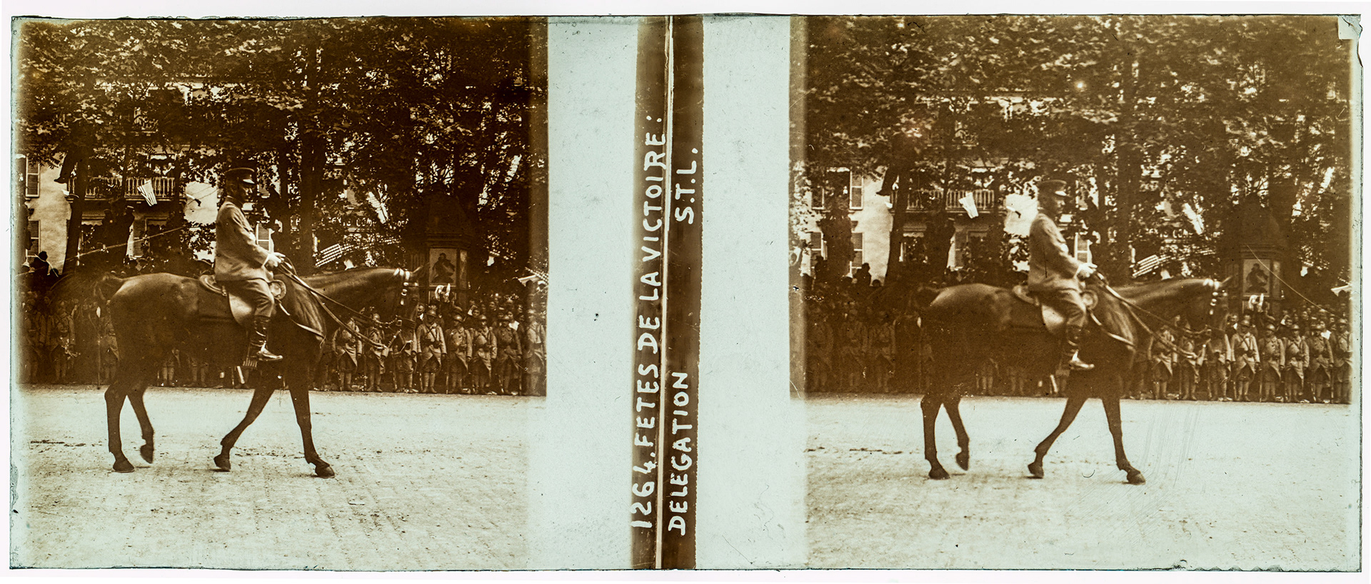 0105_ France-Paris - 14 juillet 1919 - "1264 Fêtes de la victoire : Délégation STL"