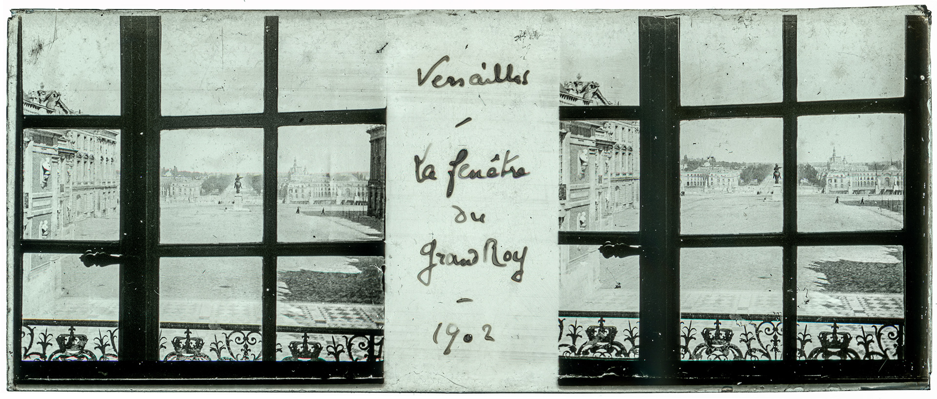 1283_ France-Versailles chateau de Versailles - 1902 - "Versailles - La fenêtre du Grand Roy - 1902"