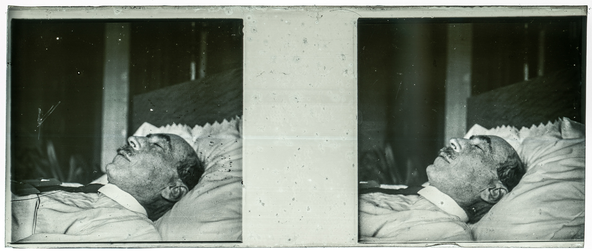 1123_ France-Val-du-Layon La bodière - 29 décembre 1943 - Louis Rollinde de Beaumont sur son lit de mort