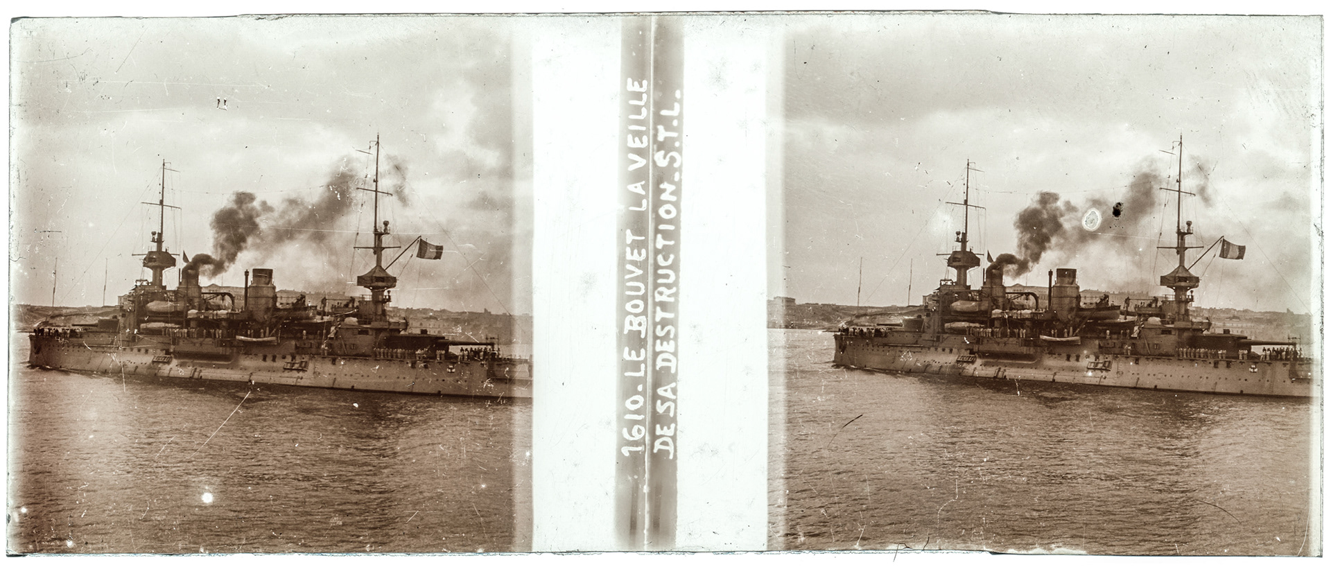 1318_ 17 mars 1915 "1610 - Le bouvet la veille de sa destruction S.T.L"