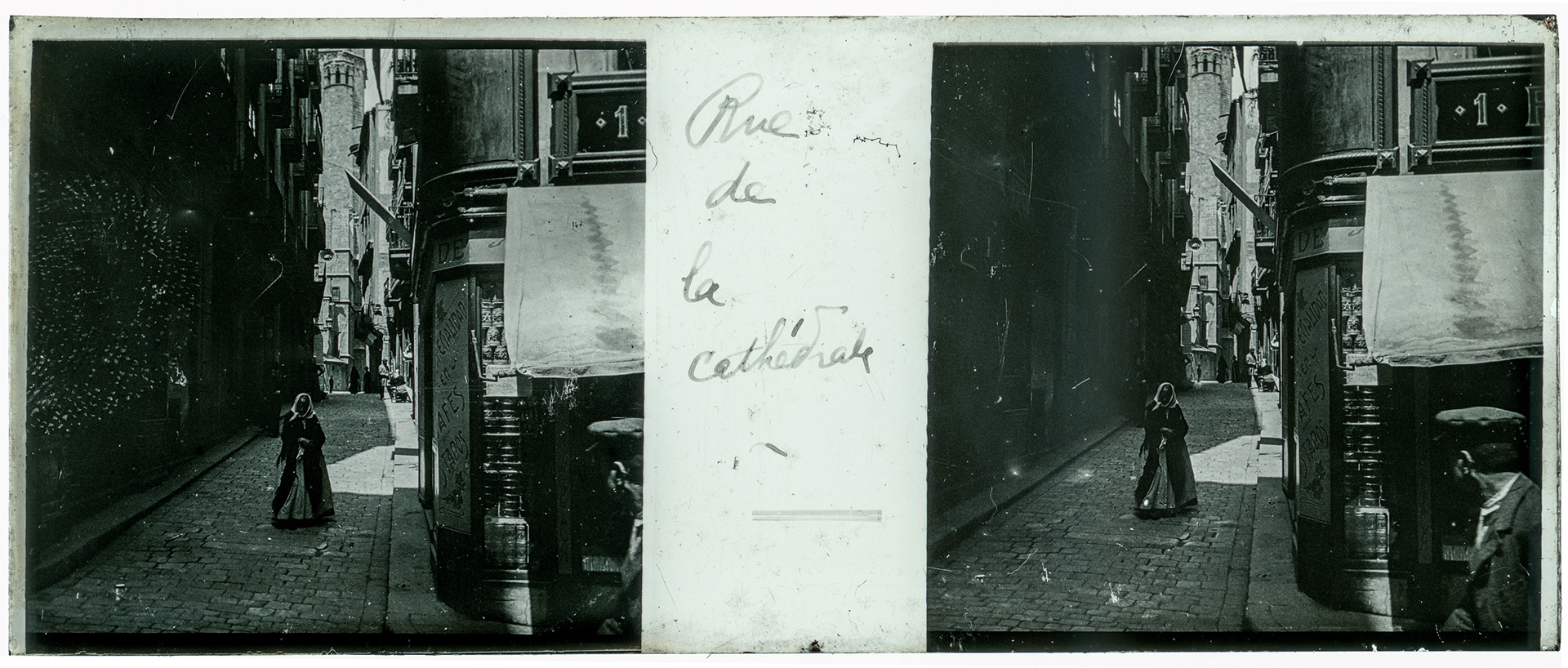 1211_ "Rue de la Cathédrale"