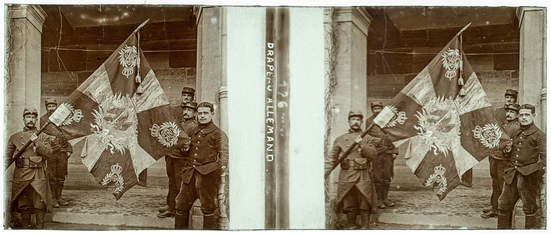 1244_ "126 Drapeau Allemand"