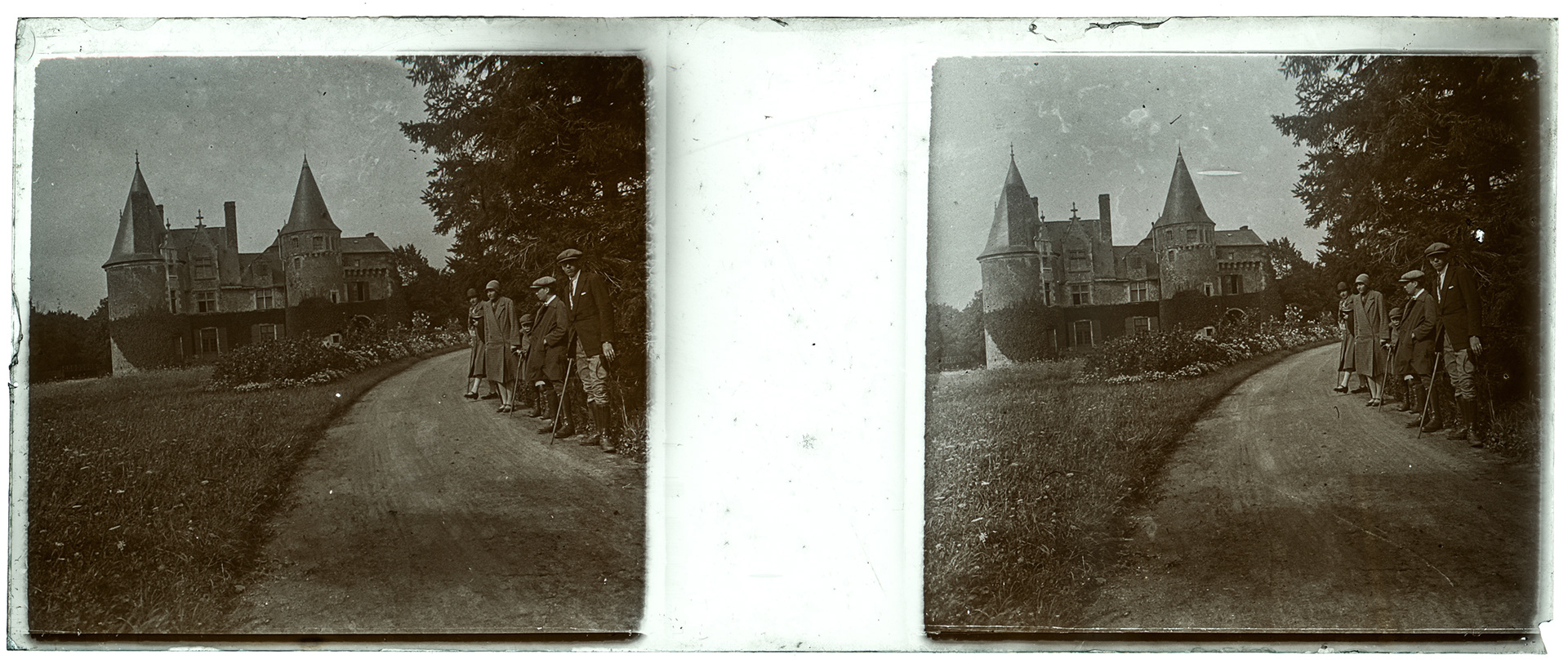 0432_ France-Lys-haut-Layon Chateau Montbault