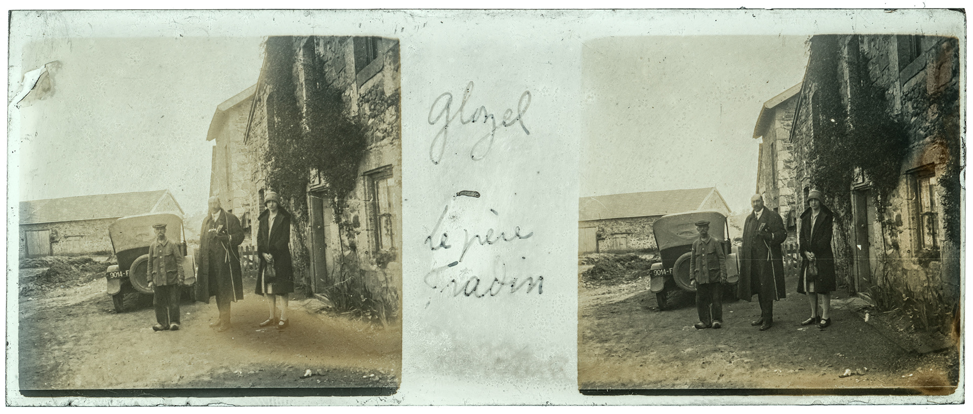 1281_ France-Ferrières-sr-Sichon le musée Glozel - 1928 - "Glozel - Le père Fradin"