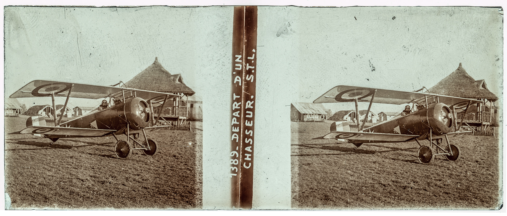 1320_ "1389 - Départ d'un chasseur S.T.L"