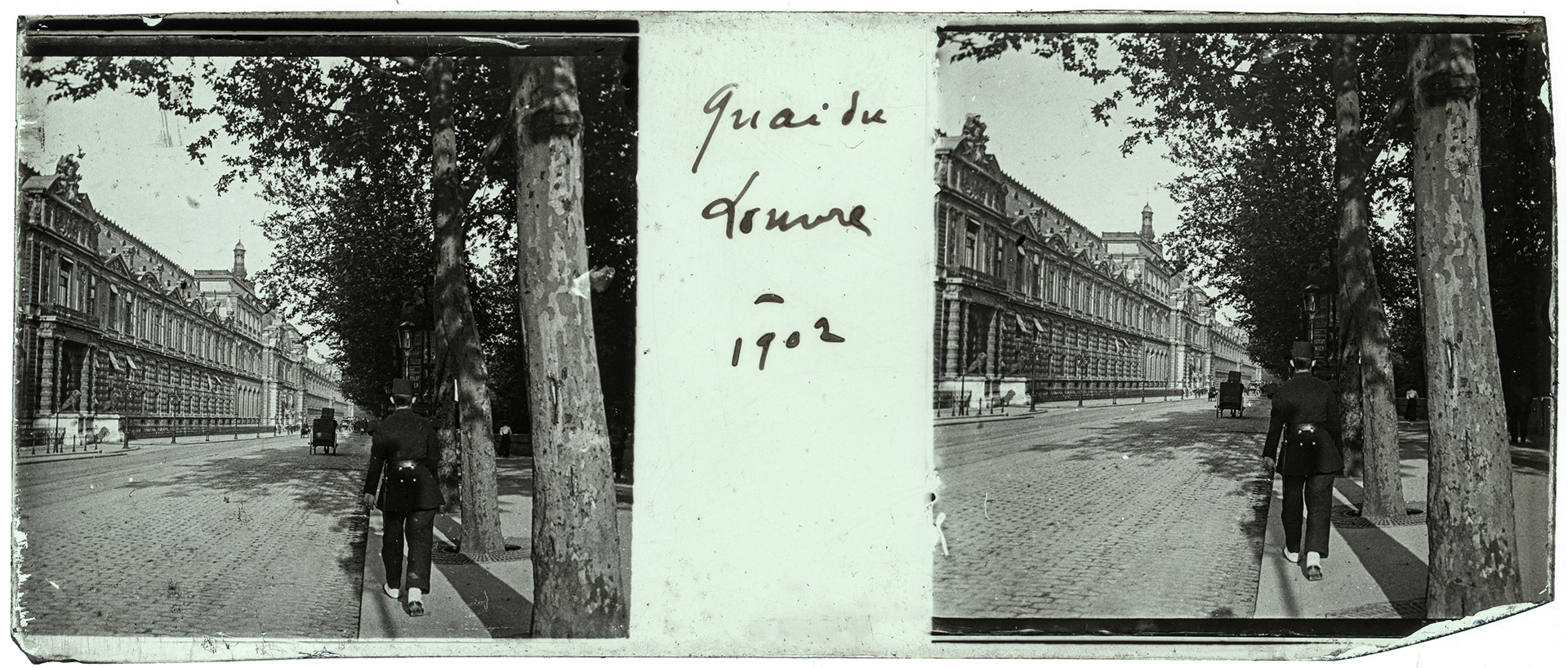 2121_ France-Paris Quai du Louvre - 1902 - "Quai du Louvre - 1902"