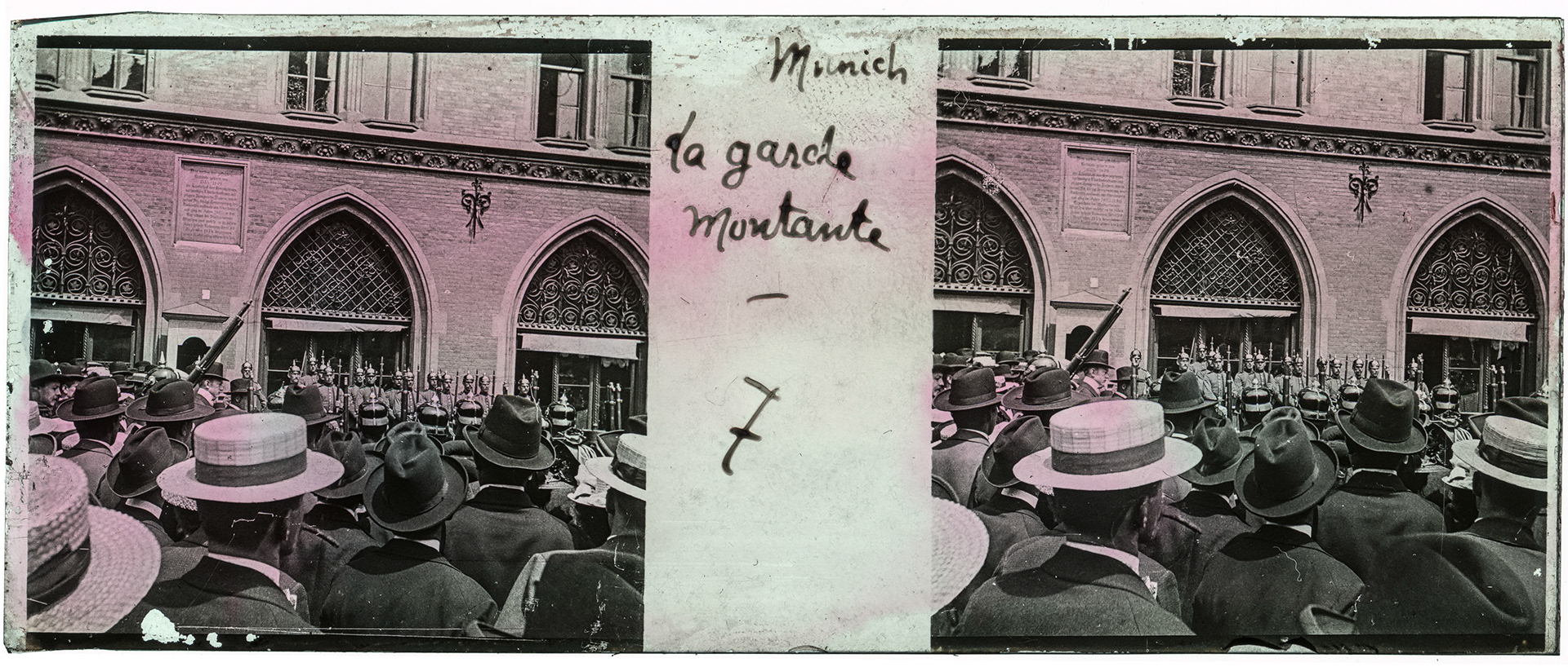 0787_ Allemagne-Munich Hotel de Ville - "Munich La garde montante - 7"