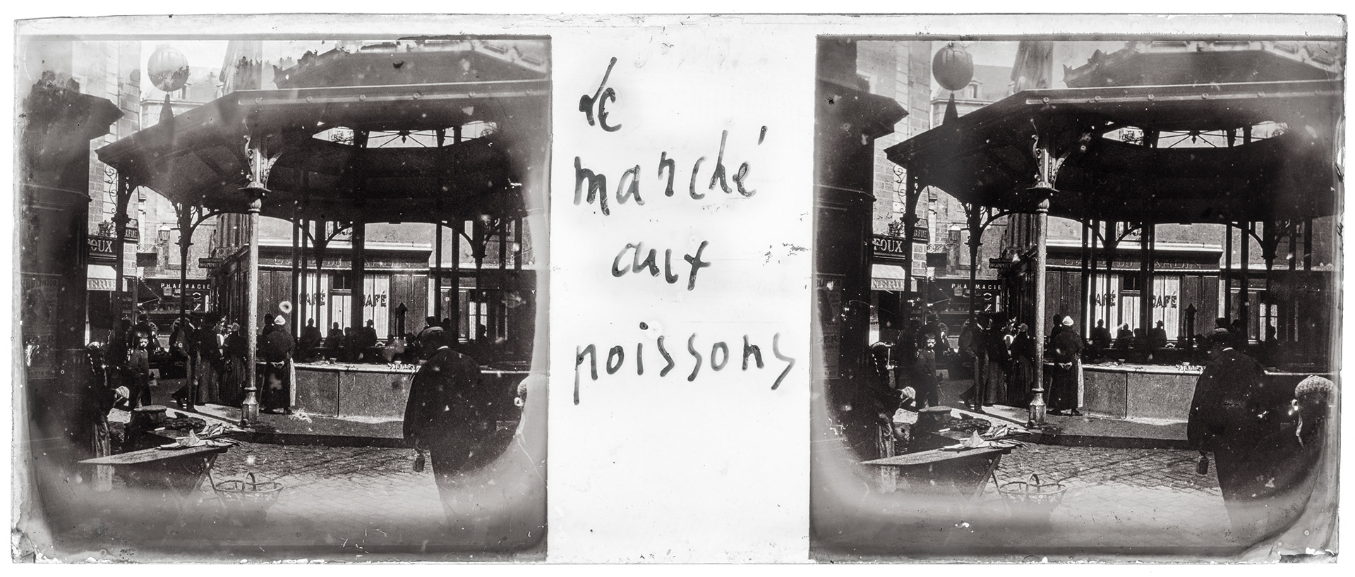 1960_ France-Saint-Malo rue de la Poissonnerie - "Le marché aux poissons"