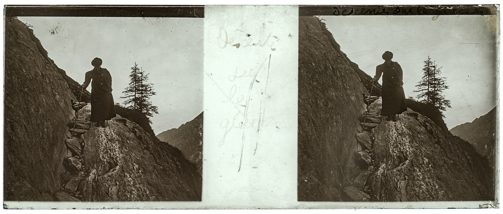 2090_ France-Chamonix-Mont-Blanc Mer de Glace - "Descente sur le glacier"