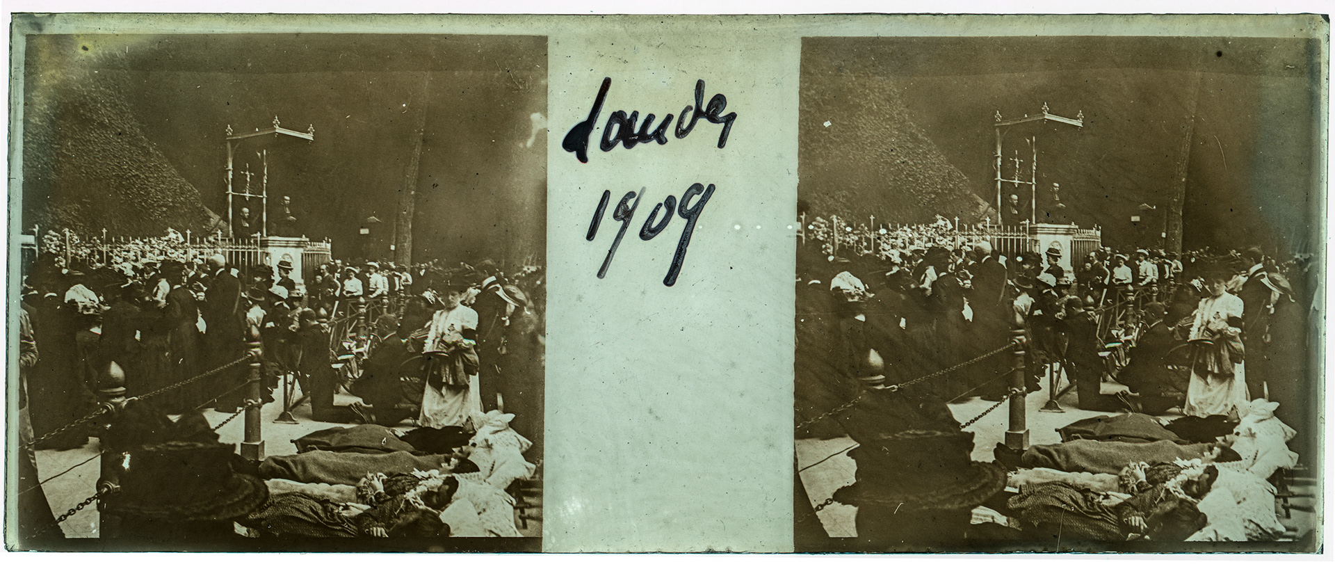 0727_ France-Lourdes La grotte - 1909 - "Lourdes 1909"