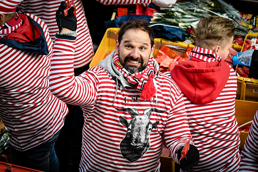 Cologne's head coach Stefan Ruthenbeck (C) celebrates on a float during a carnival parade in Cologne, Germany, 12 February 2018. Rose Monday is the traditional highlight of the carnival season in many German cities. (Photo by Sascha Steinbach/epa)