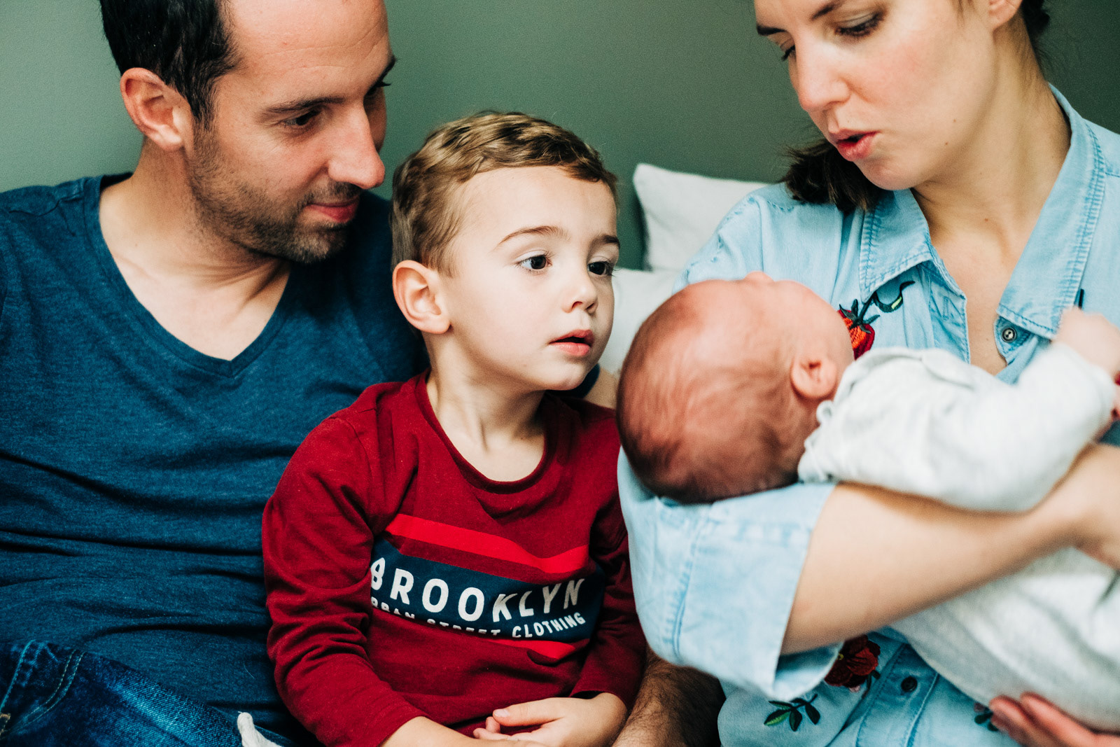Arrivée bébé dans la famille séance photo Valence