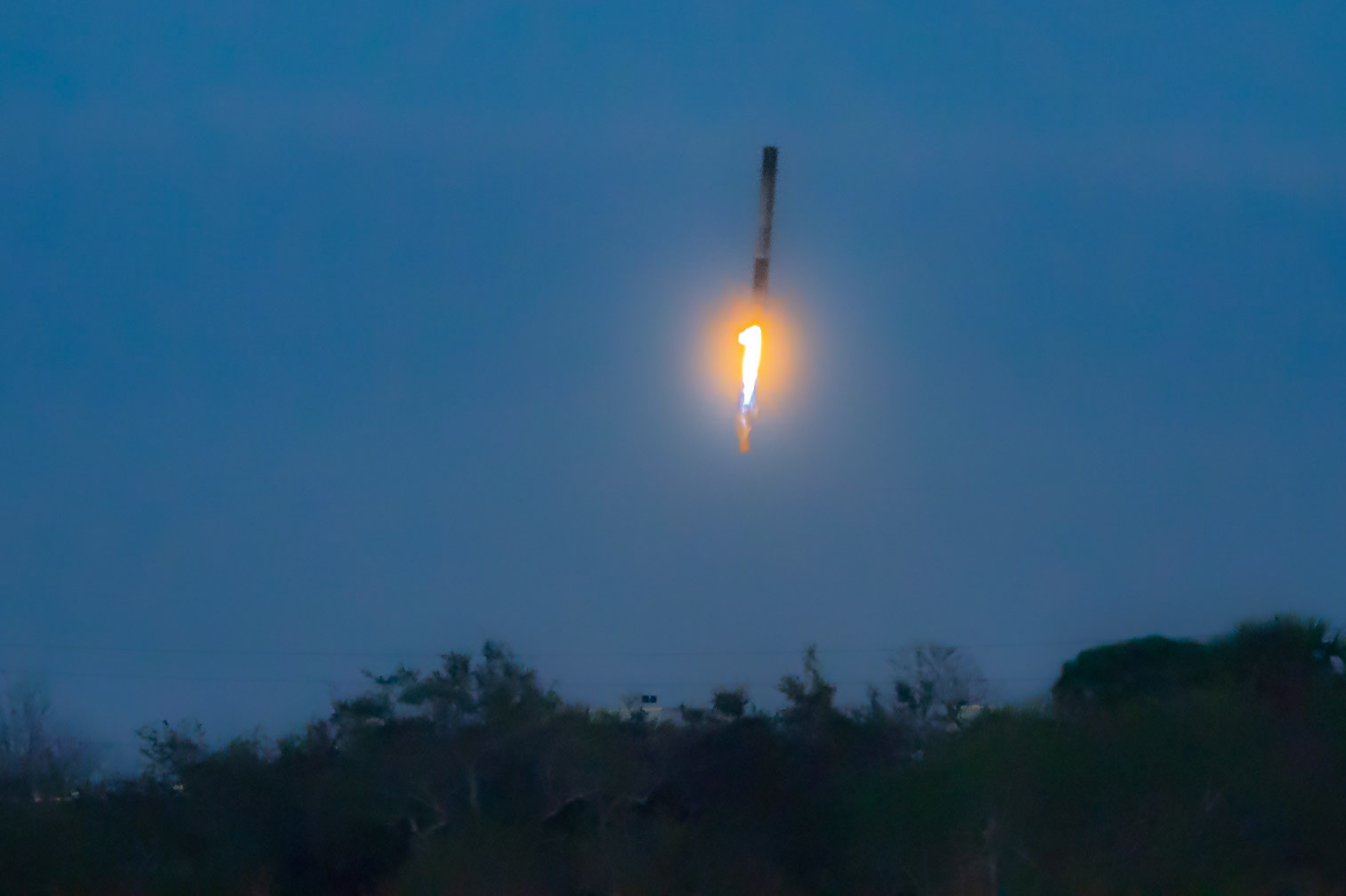 Falcon 9 Landing 12-08-22