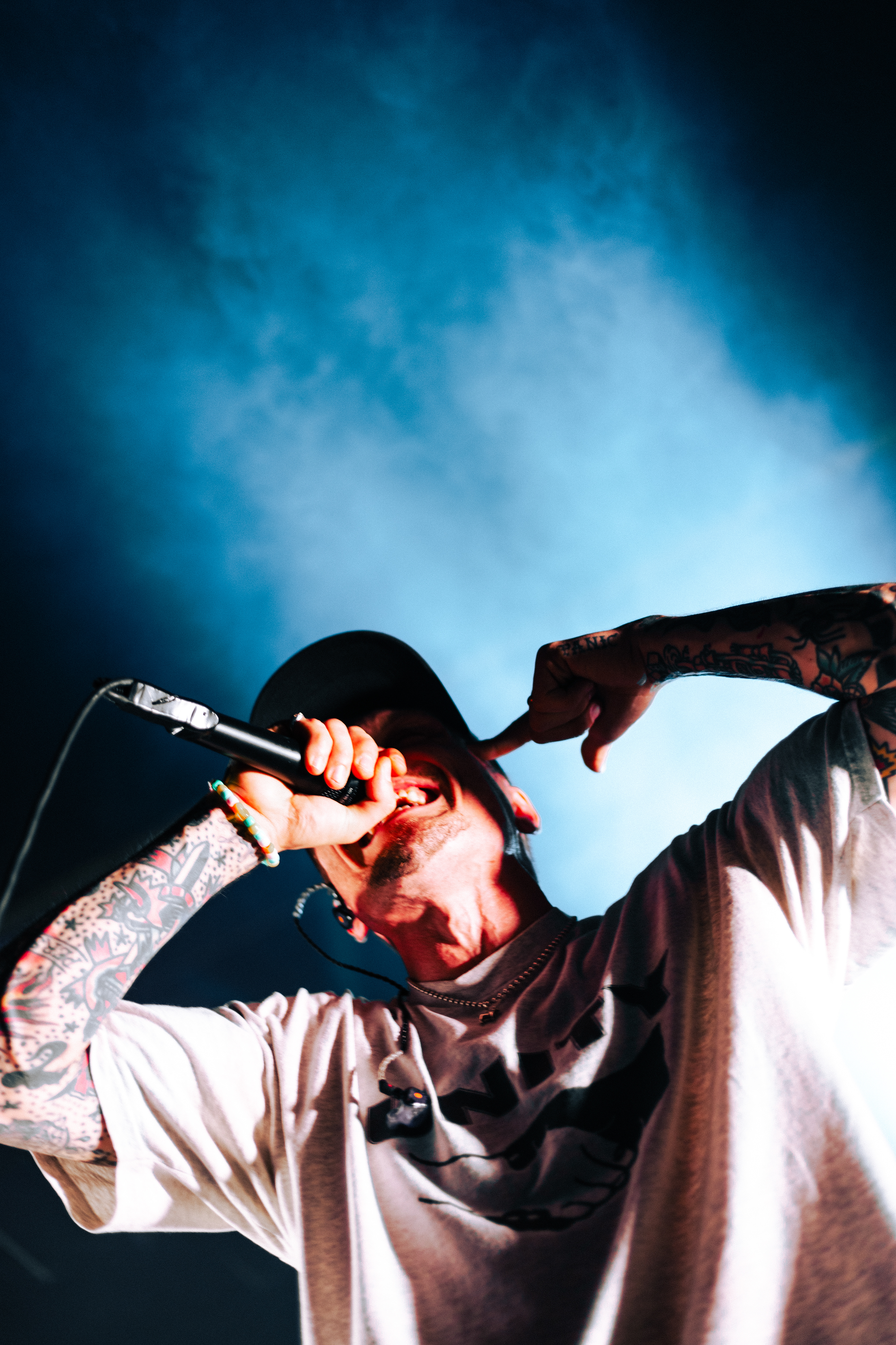 NECK DEEP