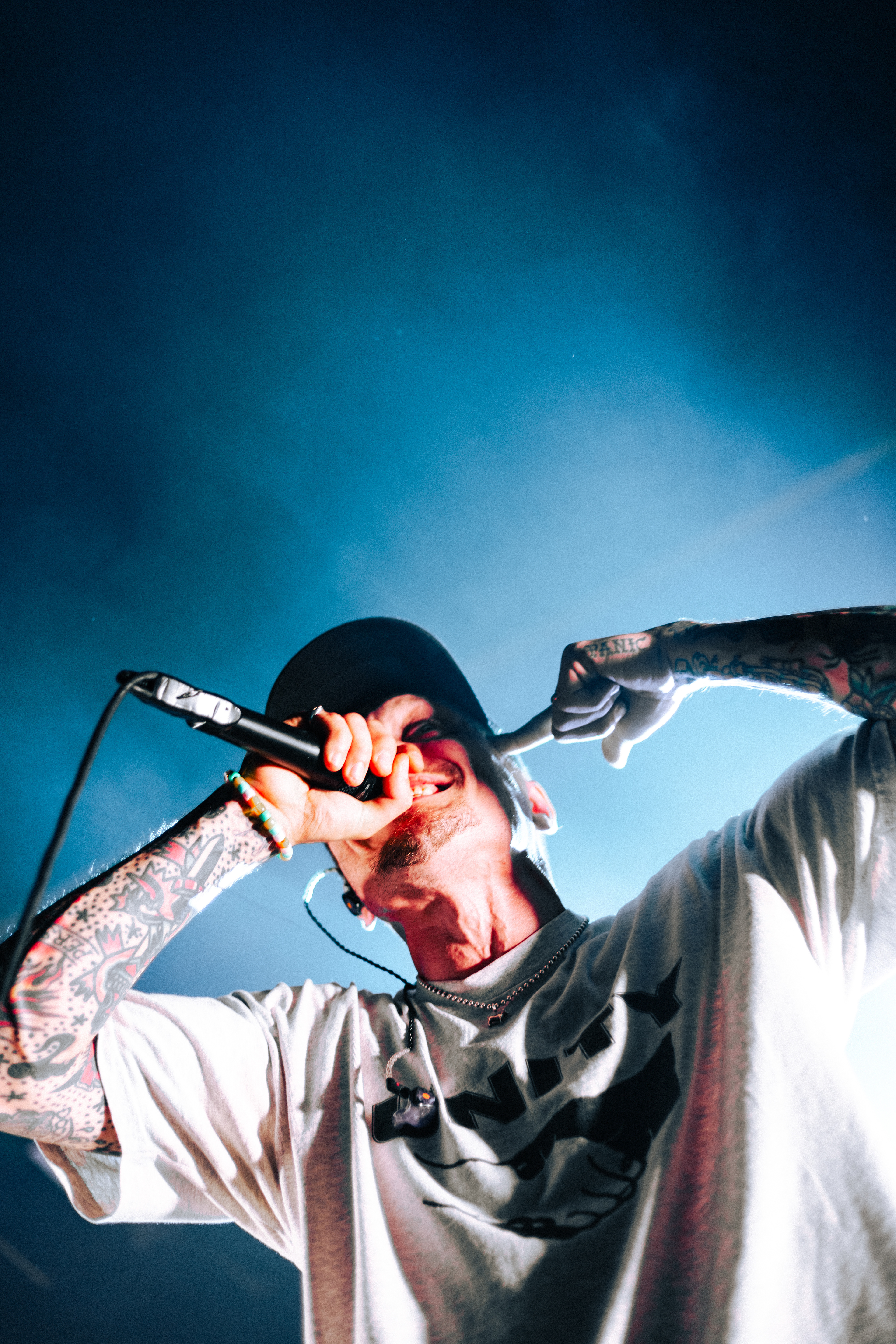 NECK DEEP