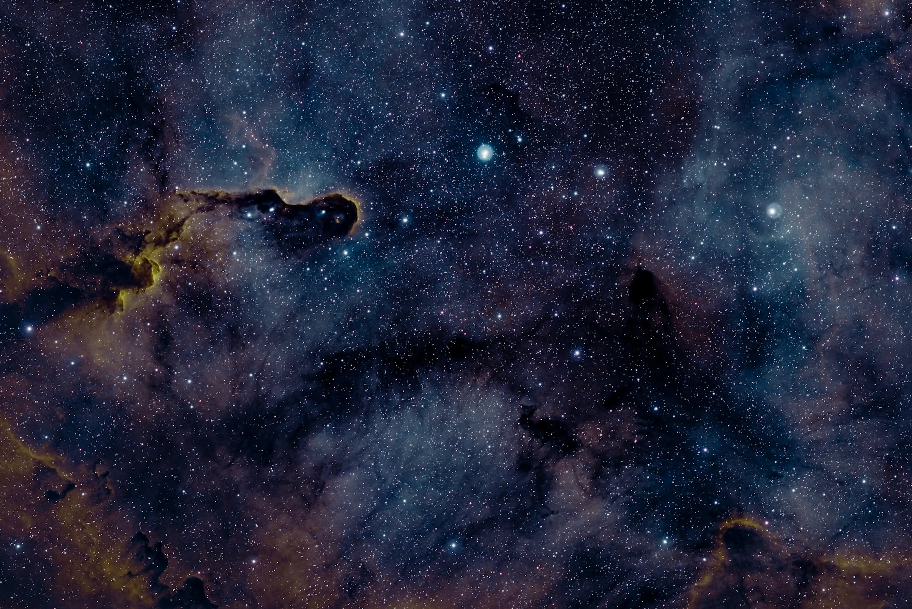 IC1396Takahashi FC76-DS x1.04ASI 2600 MC Duo Optolong L-Extreme150x300STraitement SHO