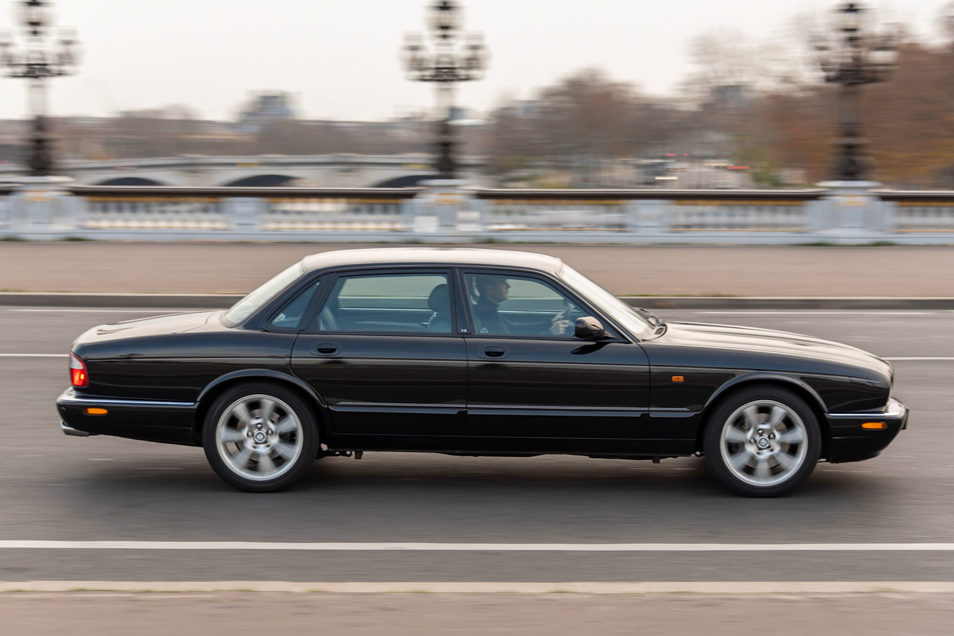 Jaguar XJR