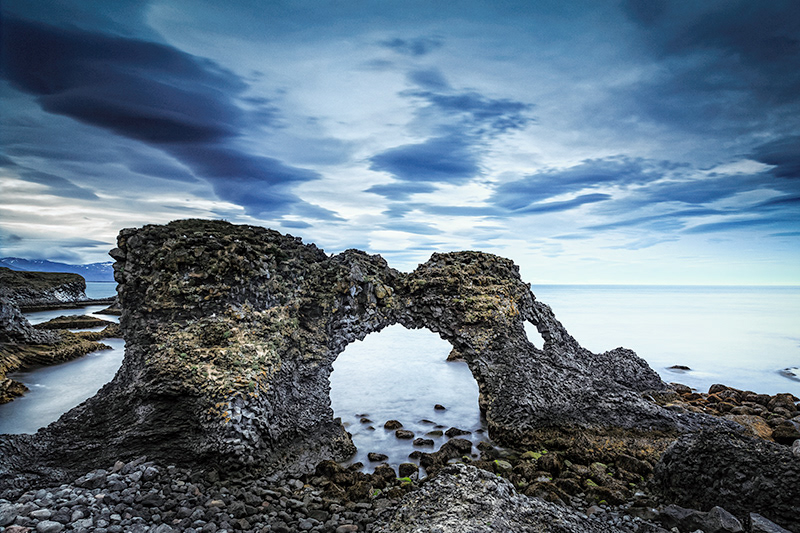 Gatklettur at Arnarstapi