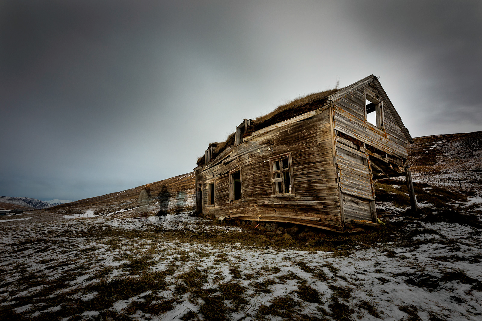 Abandoned farm house